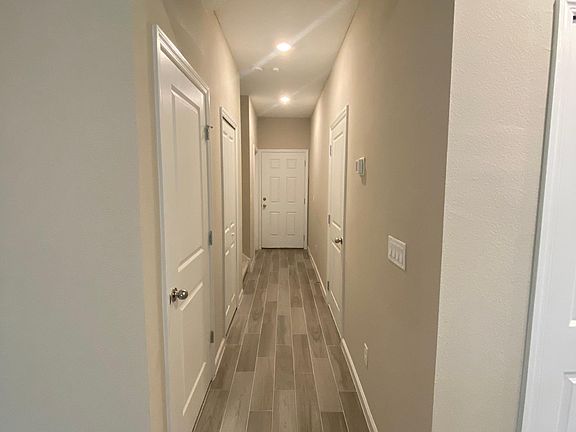 3rd image of 26 Viceroy Ct #26