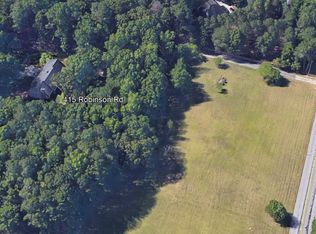 415 Robinson Rd, Peachtree City, GA 30269