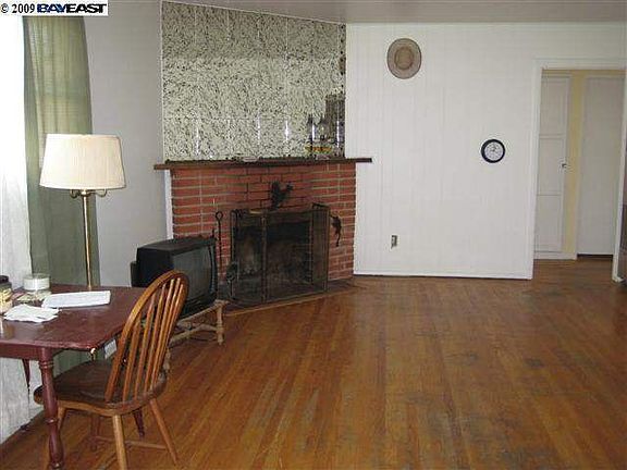 2nd image of 32772 Pulaski Dr