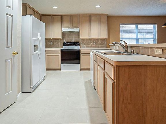 4th image of 10109 Chapel Oak Trl