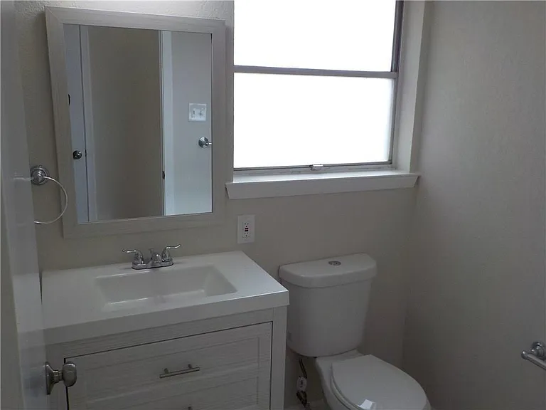 9104 Woodshore Dr — Photo 7