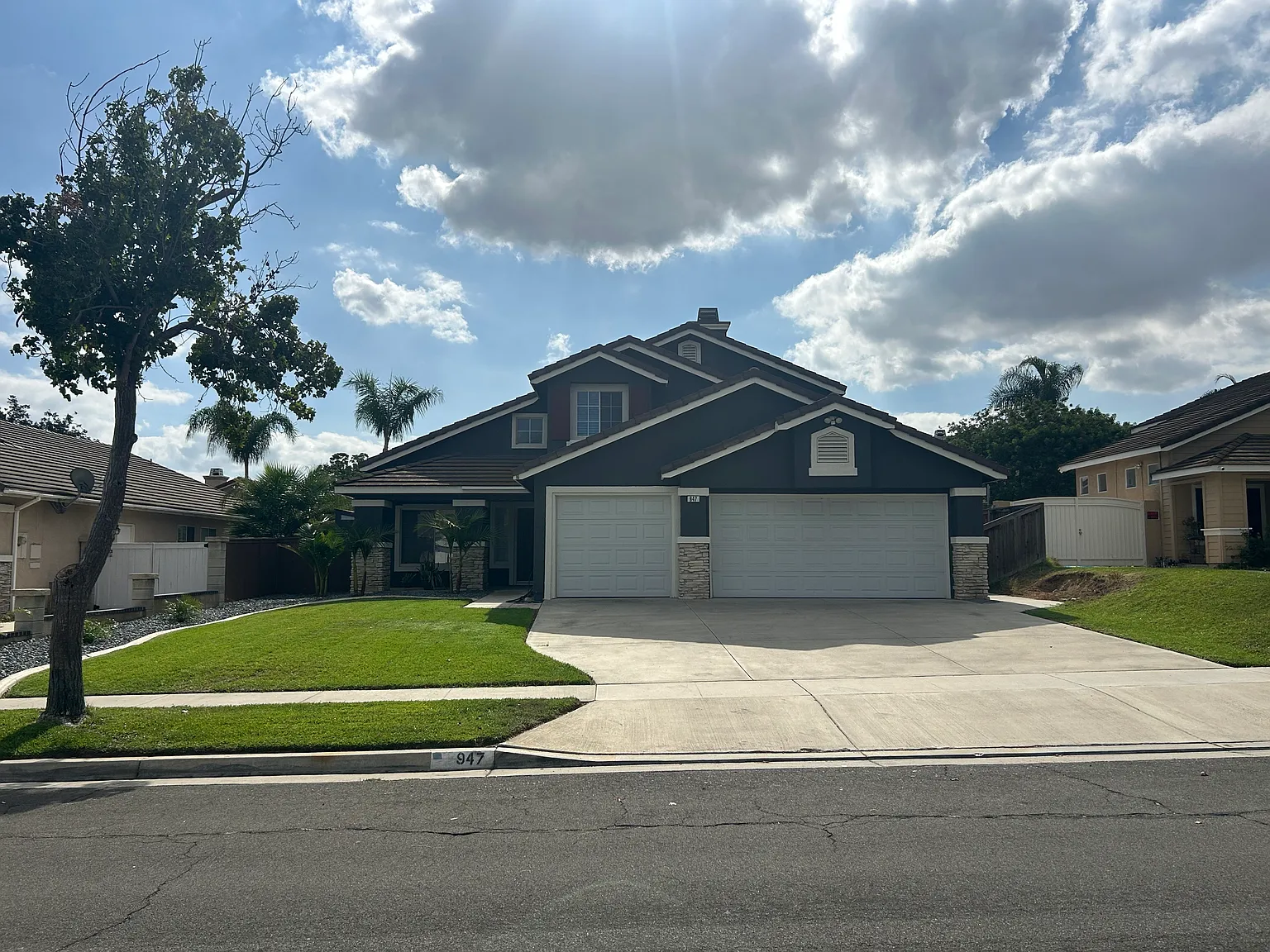 3 bed, 2.5 bath, 1812 sqft, $3,700 — Photo 1