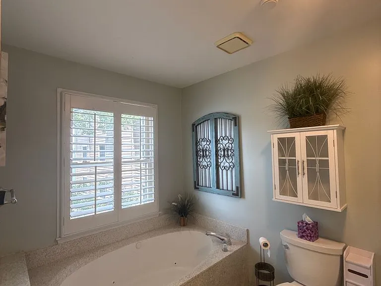 9817 Emerald Point Dr #8 — Photo 14