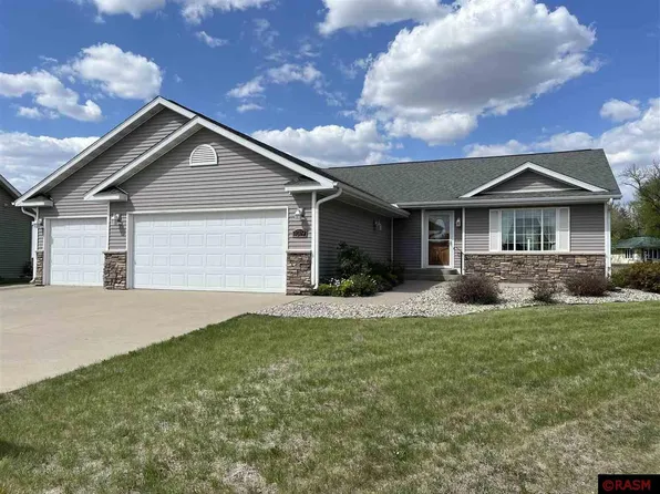 1019 Westwood Dr, Saint James, MN 56081