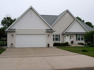 808 Sommers St, Stevens Point, WI 54481