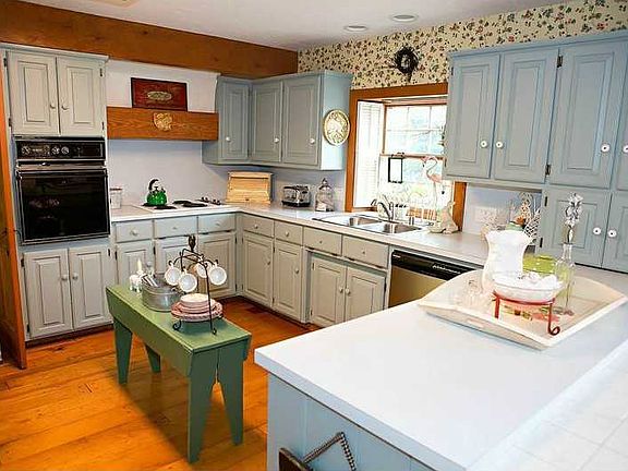 4th image of 1216 Countrywood Cir