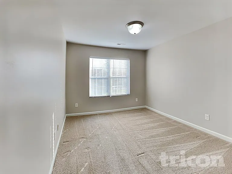 4748 Brewer Dr — Photo 11