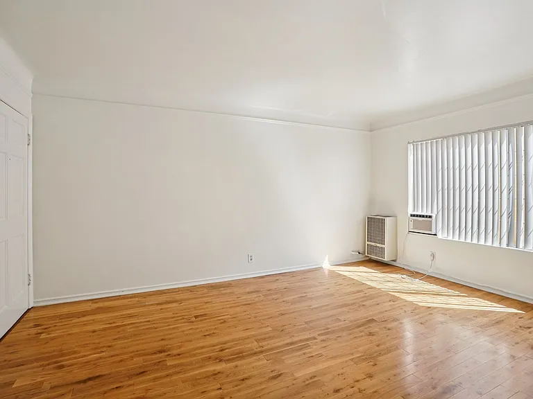 723 S. Mansfield Ave. — Photo 13