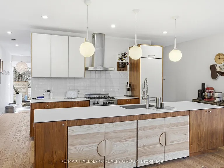 23 Helena St #A — Photo 7