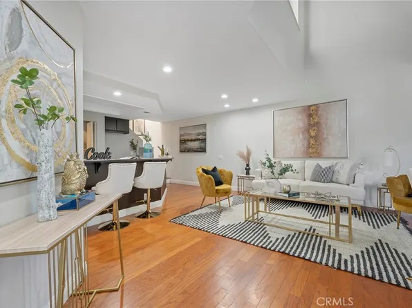 61 Greenmoor #44, Irvine, CA 92614