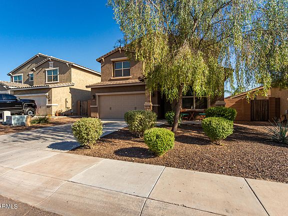 3rd image of 331 E SALERNO Way