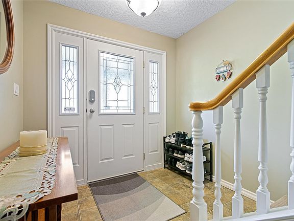 4th image of 2318 Selwyn Rd