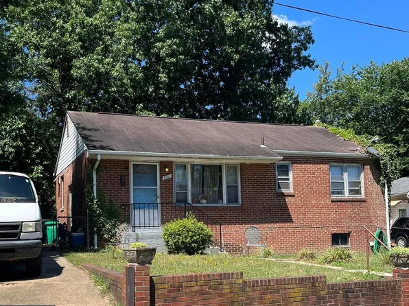 5004 59th Ave, Hyattsville, MD 20781