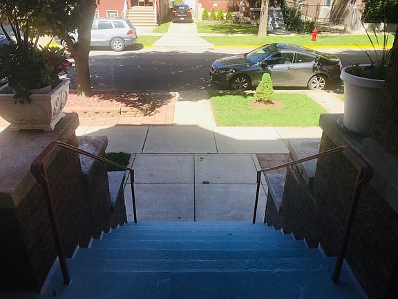 3rd image of 2521 Highland Ave