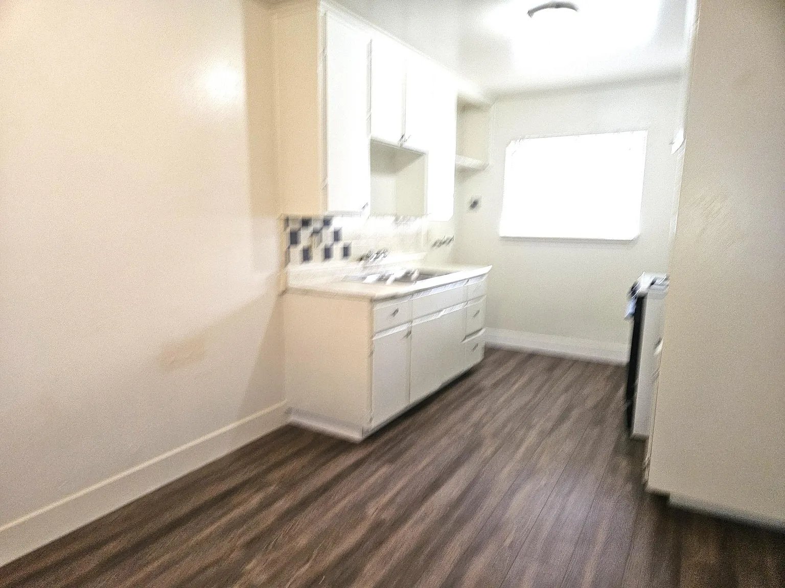 2 bed, $1,050 — Photo 3