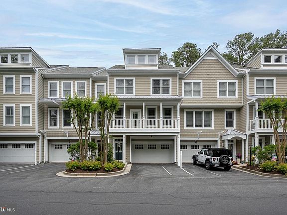 2nd image of 11964 W War Dancer Ln Unit 103