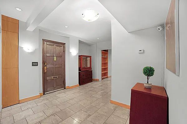 1st image of 325 E 57th St #1BB