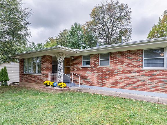 5th image of 2461 Driftwood Ln