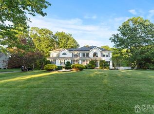 7 Stacy Ct, Jackson, NJ