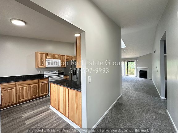 5th image of 2349 Coyote Creek Dr
