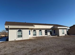 846-848 S Bellflower Dr, Pueblo, CO 81007