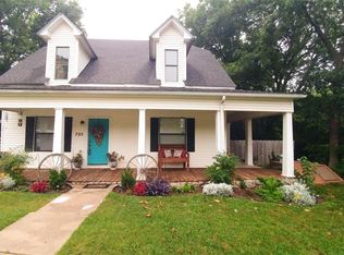 722 S Broadway Ave, Ada, OK 74820