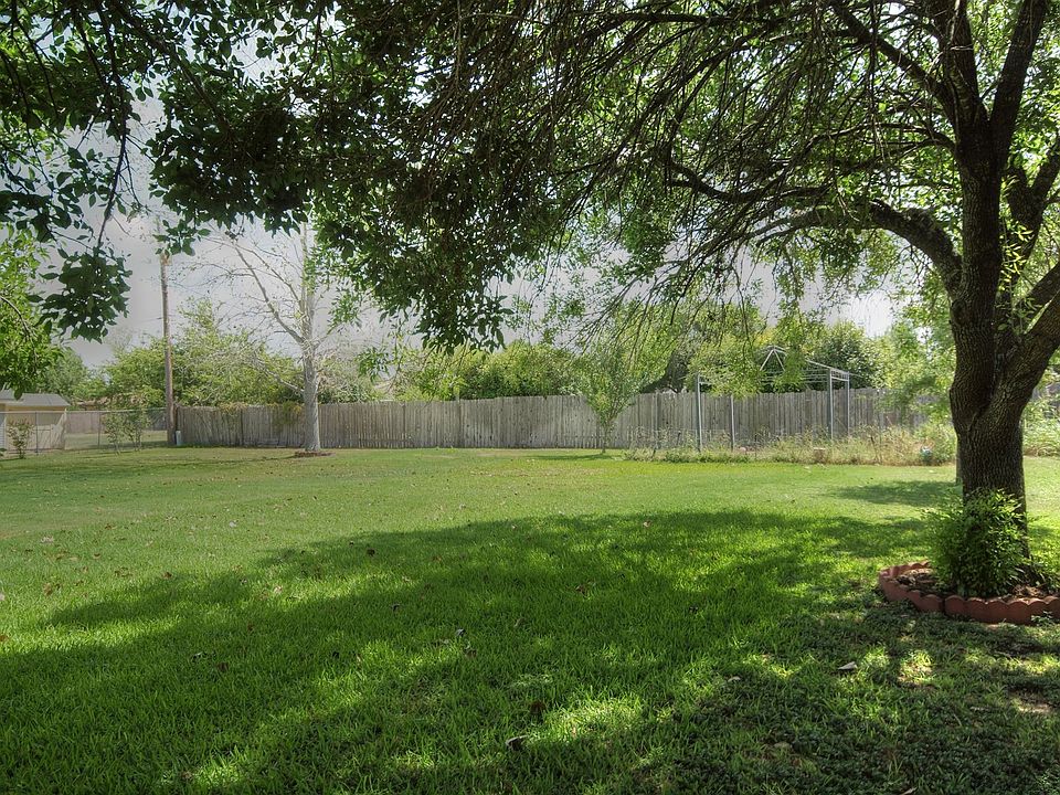 1st image of 1705 Magic Hill Dr