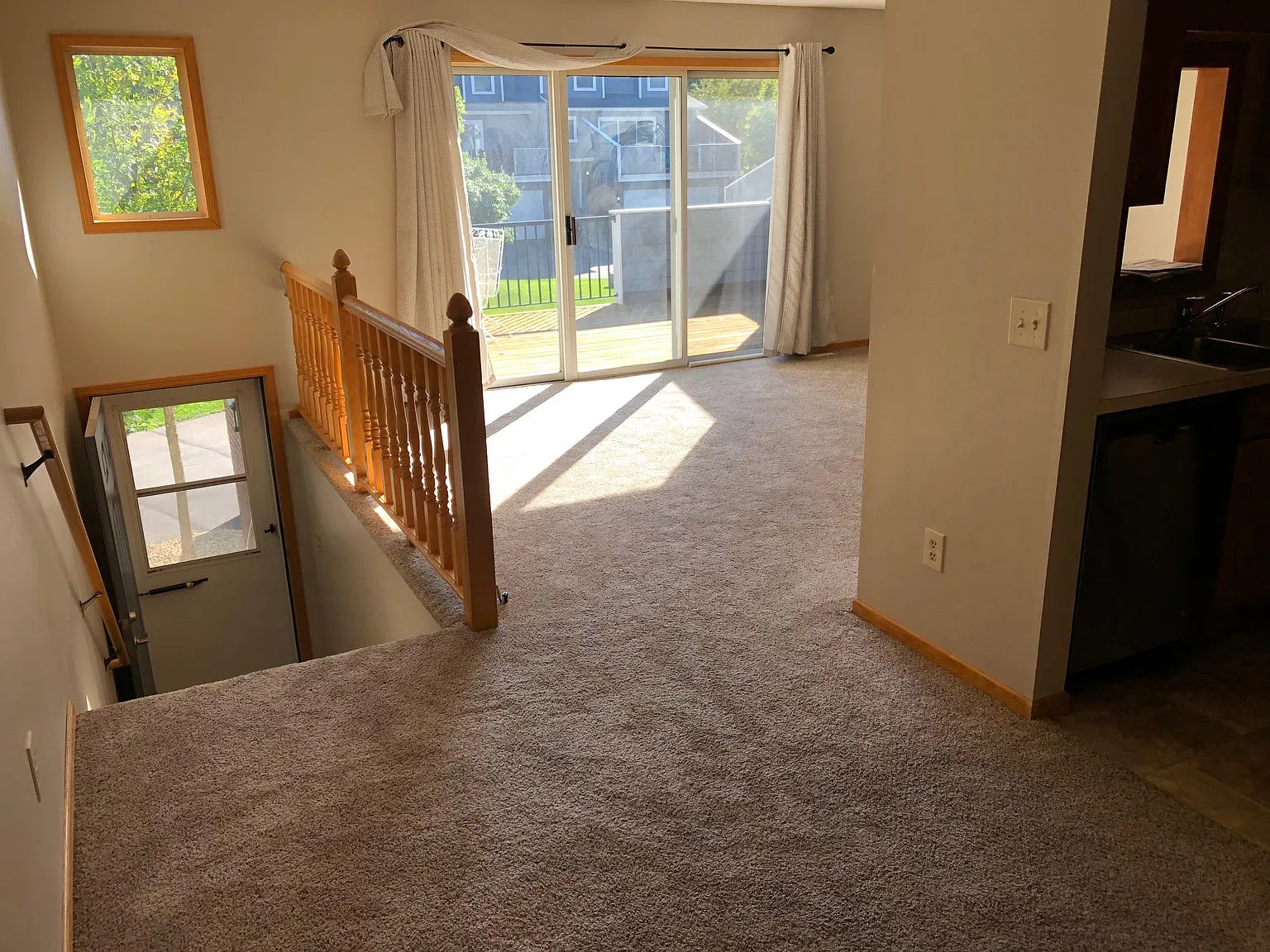 2 bed, 1.5 bath, 1456 sqft, $1,875 — Photo 3