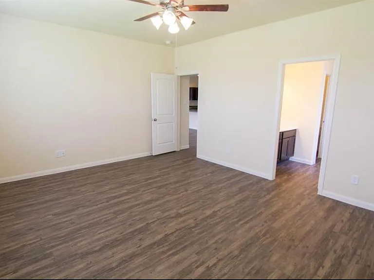Woodsons Shore Dr — Photo 14