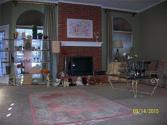 2nd image of 5022 Glen Vista Dr