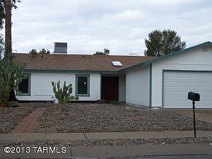 1st image of 6241 N Clove Pl