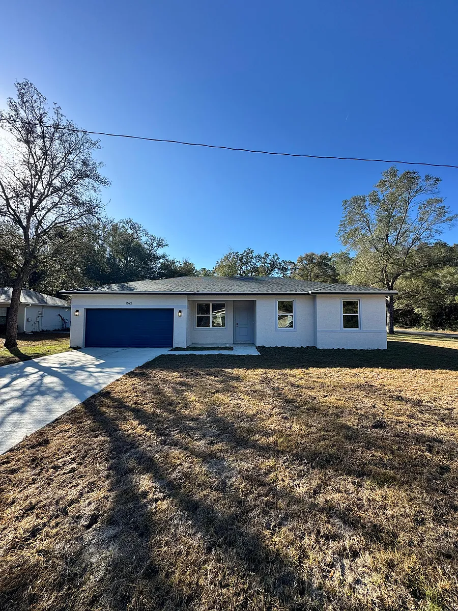 Building Photo - 9899 N Lathyrus Ter