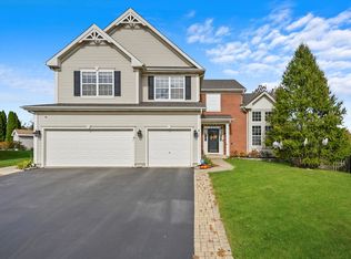 5 Compton Ct, Algonquin, IL 60102