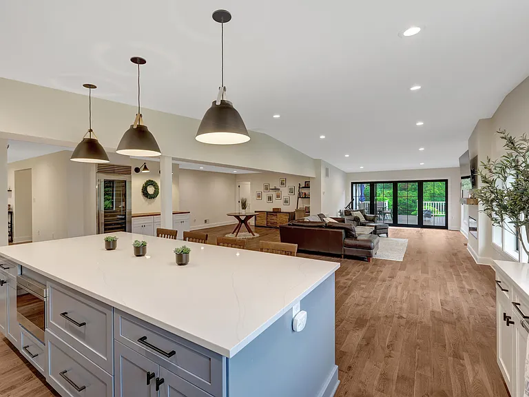 10904 Belgravia Ct — Photo 10