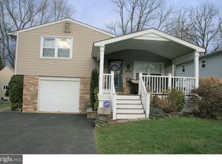509 Kalmia St, Warminster, PA 18974