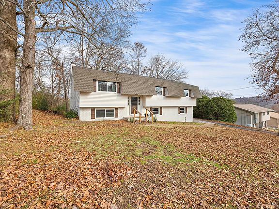 3rd image of 9307 Wyndover Dr