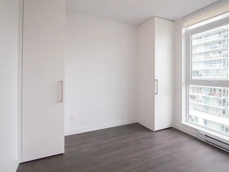 525 Foster Ave #2605 — Photo 9