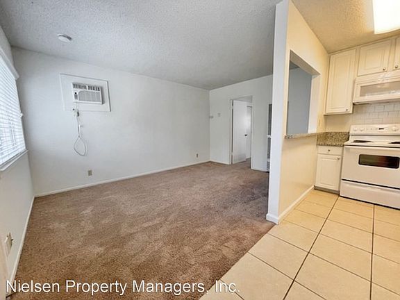 4th image of 2712 O St APT 15