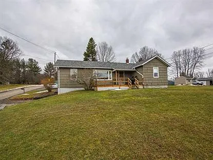 10 Lynn Dr photo 1