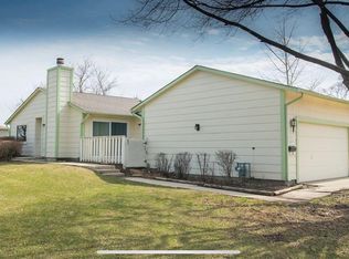 6851 Larkspur Ct, Woodridge, IL 60517
