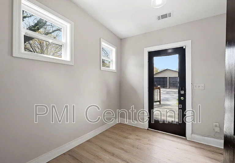 562 Gary Rd NW — Photo 17