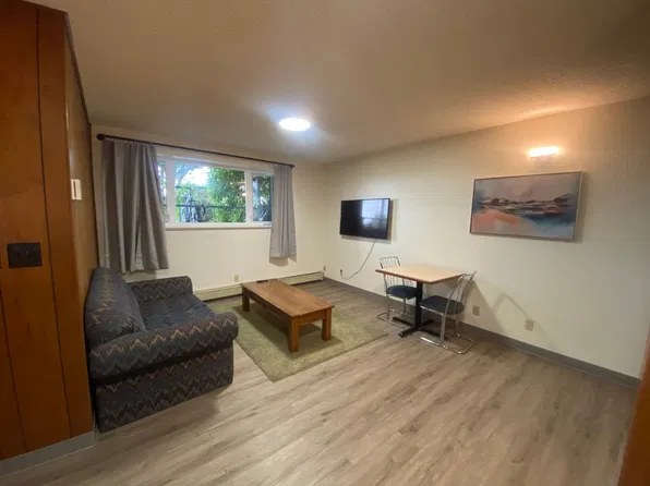 Walkada 4th Pod, 1657 2nd Ave #W48, Fairbanks, AK 99701