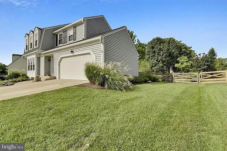 Building Photo - 3438 Hidden Meadow Dr