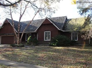 10034 Mackey St, Overland Park, KS 66212