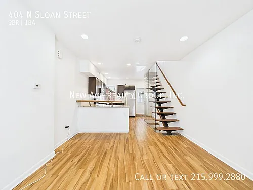 404 N Sloan St Photo 1