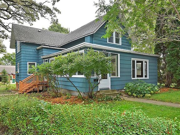 2nd image of 1434 Circle Dr
