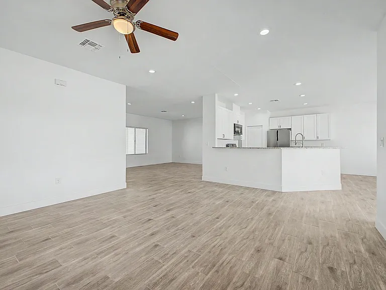 12138 S Airport Rd — Photo 7
