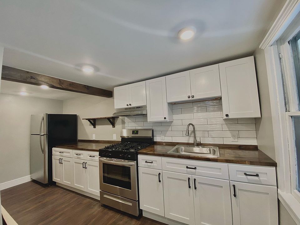 1st image of 221 Pennsylvania St #1