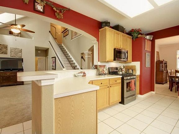 5th image of 1018 Savanna Ln