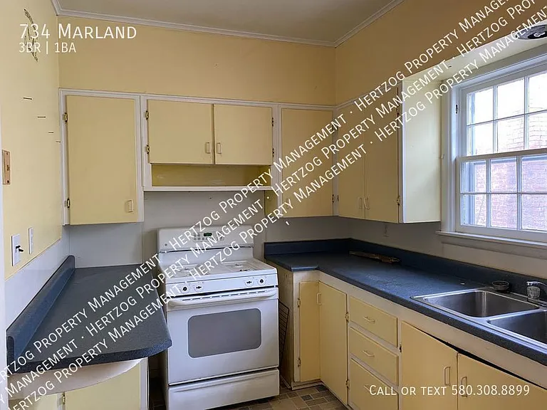 734 Marland Dr — Photo 11